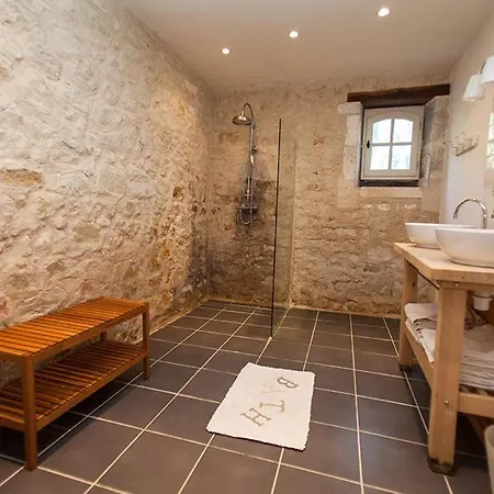 Du Chateau De Отель типа 