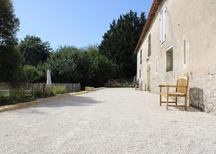 Du Chateau De 4* Servanches